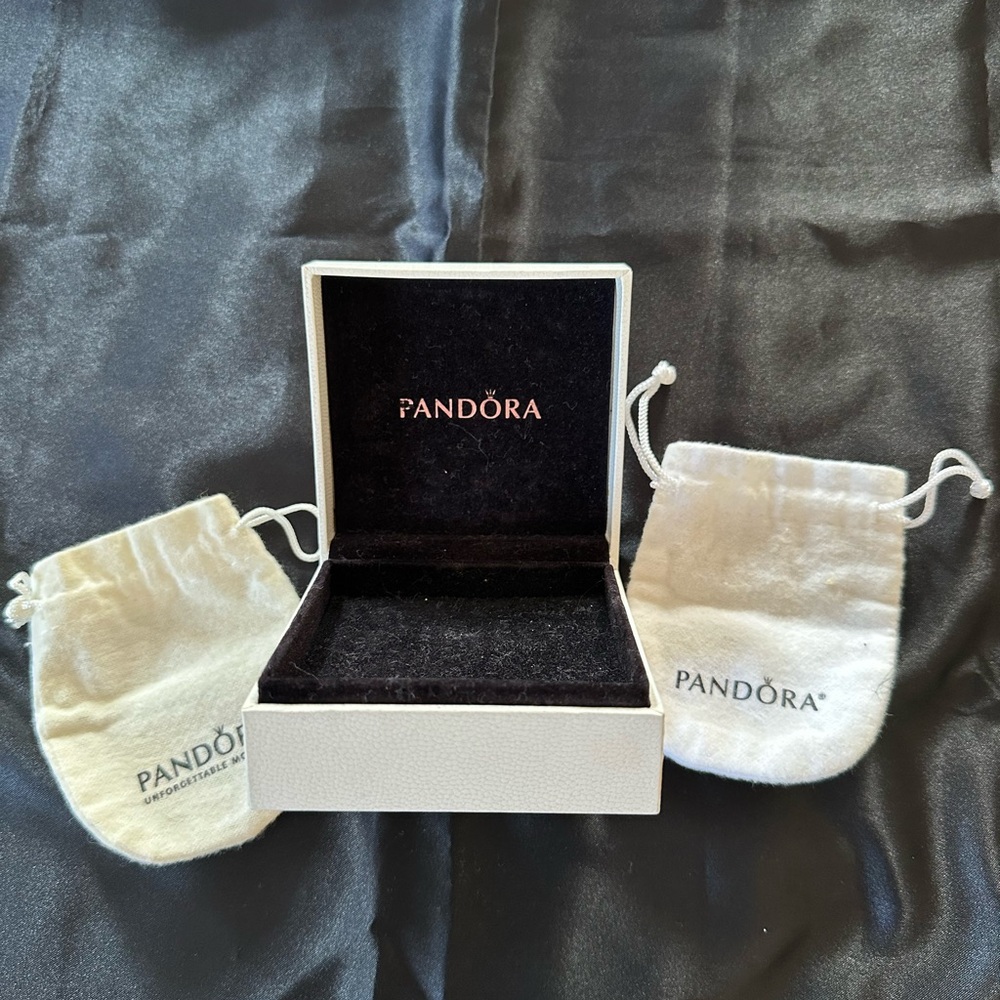 Pandora White Jewelry Box with Black Velvet Interior